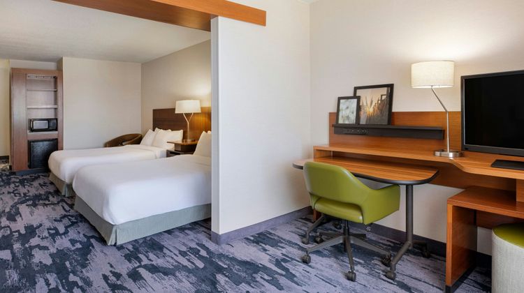 Fairfield Inn & Suites Wentzville Suite