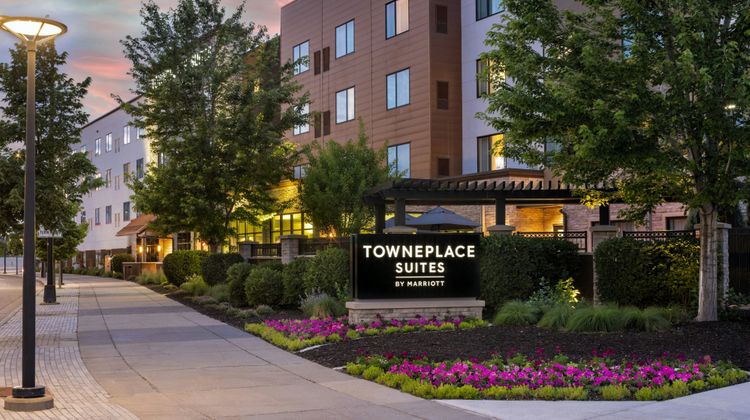 TownePlace Suites Mall of America Exterior