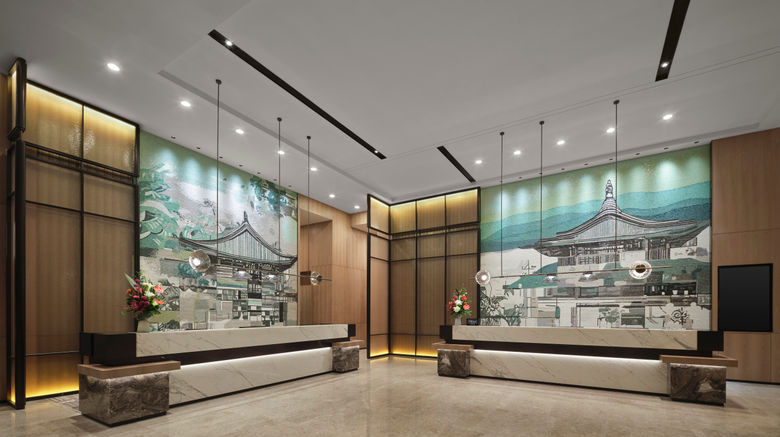 <b>DoubleTree by Hilton Zhengzhou East Lobby</b>. Images powered by <a href="https://www.leonardoworldwide.com/" title="Leonardo Worldwide" target="_blank">Leonardo</a>.