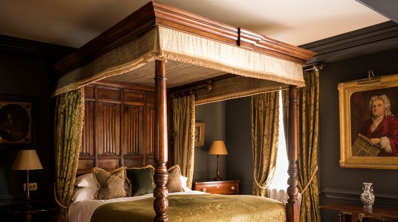 <b>Batty Langley's Hotel Exterior</b>. Images powered by <a href="https://www.leonardoworldwide.com/" title="Leonardo Worldwide" target="_blank">Leonardo</a>.