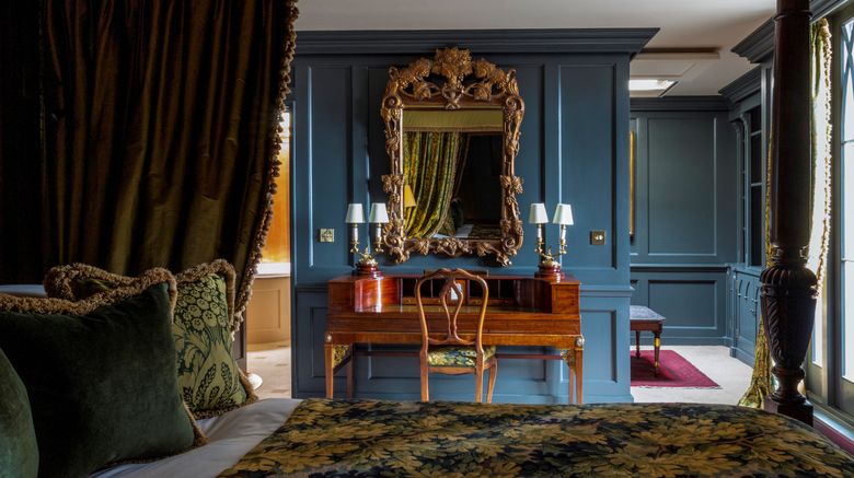 <b>Batty Langley's Hotel Suite</b>. Images powered by <a href="https://www.leonardoworldwide.com/" title="Leonardo Worldwide" target="_blank">Leonardo</a>.