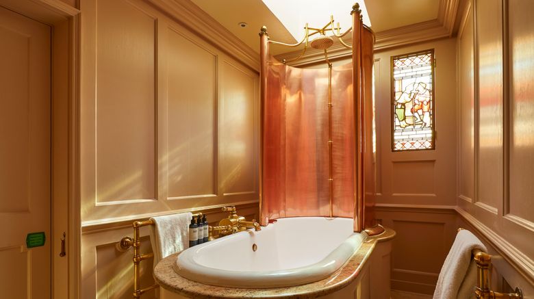 <b>Batty Langley's Hotel Room</b>. Images powered by <a href="https://www.leonardoworldwide.com/" title="Leonardo Worldwide" target="_blank">Leonardo</a>.