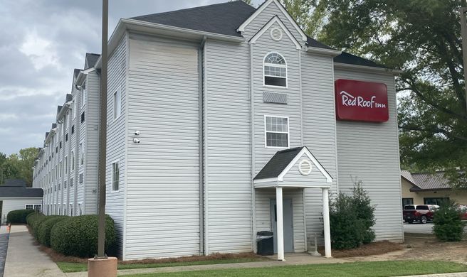 Red Roof Inn Winston-Salem Exterior