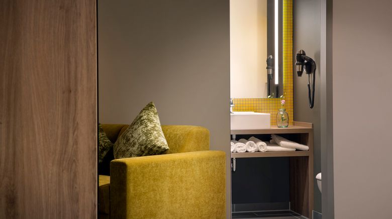 <b>Holiday Inn Ratingen City Room</b>. Images powered by <a href="https://www.leonardoworldwide.com/" title="Leonardo Worldwide" target="_blank">Leonardo</a>.