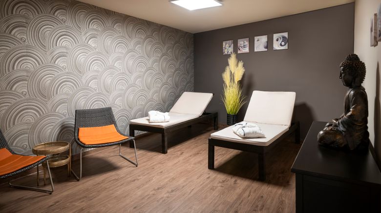 <b>Leonardo Hotel Duesseldorf City Center Spa</b>. Images powered by <a href="https://www.leonardoworldwide.com/" title="Leonardo Worldwide" target="_blank">Leonardo</a>.