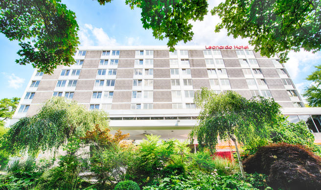 Leonardo Munich Arabellapark Exterior