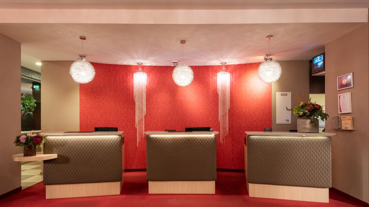 Leonardo Royal Hotel Koeln Am Stadtwald Lobby