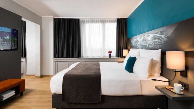 Leonardo Munich Arabellapark Suite
