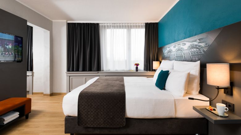 <b>Leonardo Munich Arabellapark Suite</b>. Images powered by <a href="https://www.leonardoworldwide.com/" title="Leonardo Worldwide" target="_blank">Leonardo</a>.