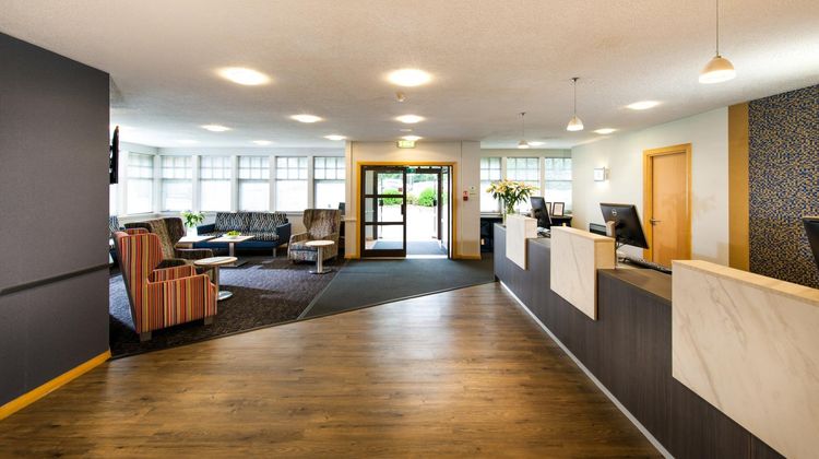 Leonardo Inn Hotel Aberdeen Airport Lobby