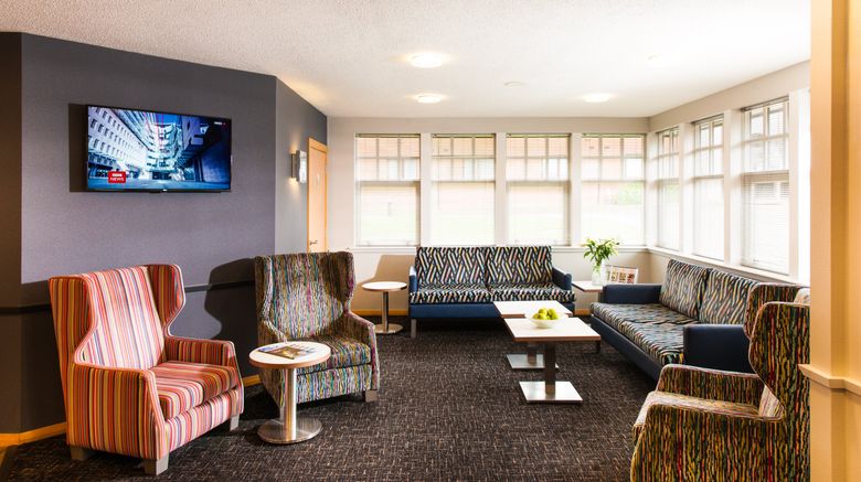 <b>Leonardo Inn Hotel Aberdeen Airport Lobby</b>. Images powered by <a href="https://www.leonardoworldwide.com/" title="Leonardo Worldwide" target="_blank">Leonardo</a>.