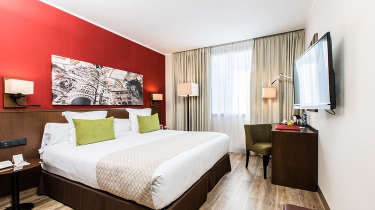 Leonardo Hotel Barcelona Gran Via Room
