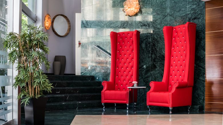 <b>Leonardo Hotel Barcelona Gran Via Lobby</b>. Images powered by <a href="https://www.leonardoworldwide.com/" title="Leonardo Worldwide" target="_blank">Leonardo</a>.