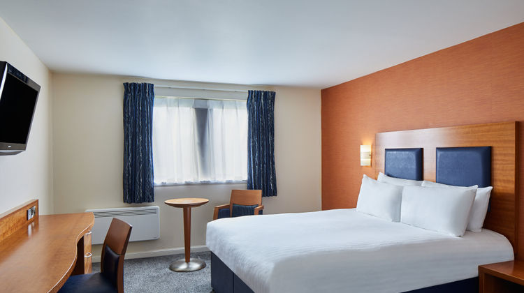 Leonardo Inn Hotel Aberdeen Airport Room
