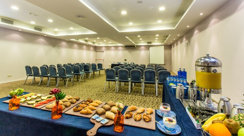 <b>Leonardo Hotel Barcelona Gran Via Meeting</b>. Images powered by <a href="https://www.leonardoworldwide.com/" title="Leonardo Worldwide" target="_blank">Leonardo</a>.