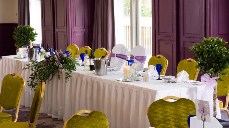 Leonardo Boutique Huntingtower Perth Meeting