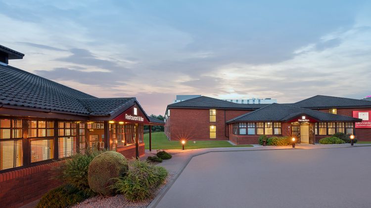 Leonardo Inn Hotel Aberdeen Airport Exterior