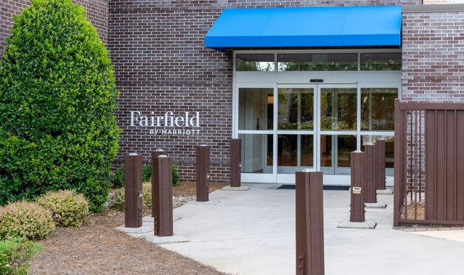Fairfield Inn & Suites Charlotte Airport Exterior