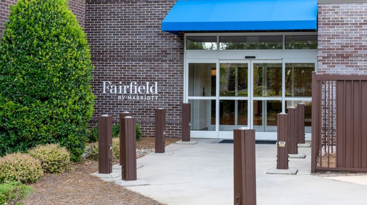 Fairfield Inn & Suites Charlotte Airport Exterior
