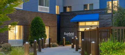Fairfield Inn & Suites Charlotte Airport Exterior