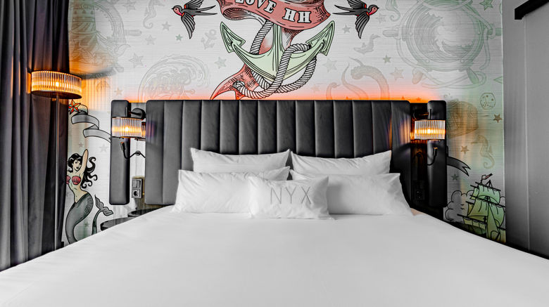 <b>NYX Hotel Hamburg Room</b>. Images powered by <a href="https://www.leonardoworldwide.com/" title="Leonardo Worldwide" target="_blank">Leonardo</a>.