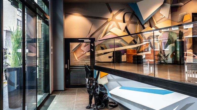 <b>NYX Hotel Hamburg Lobby</b>. Images powered by <a href="https://www.leonardoworldwide.com/" title="Leonardo Worldwide" target="_blank">Leonardo</a>.