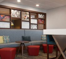 Hampton Inn by Hilton Evergreen Lobby