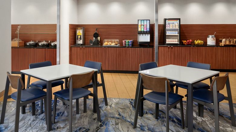 <b>Fairfield Inn & Suites Charlotte Airport Restaurant</b>. Images powered by <a href="https://www.leonardoworldwide.com/" title="Leonardo Worldwide" target="_blank">Leonardo</a>.
