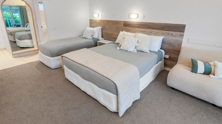 <b>Admirals View Lodge & Motel Room</b>. Images powered by <a href="https://www.leonardoworldwide.com/" title="Leonardo Worldwide" target="_blank">Leonardo</a>.