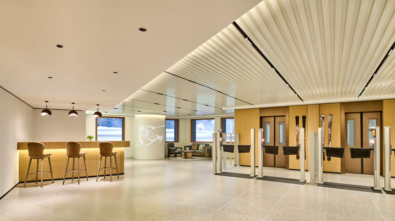 <b>Vignette Collection Snow World Lobby</b>. Images powered by <a href="https://www.leonardoworldwide.com/" title="Leonardo Worldwide" target="_blank">Leonardo</a>.
