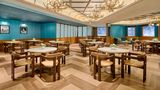 Vignette Collection Snow World Lobby