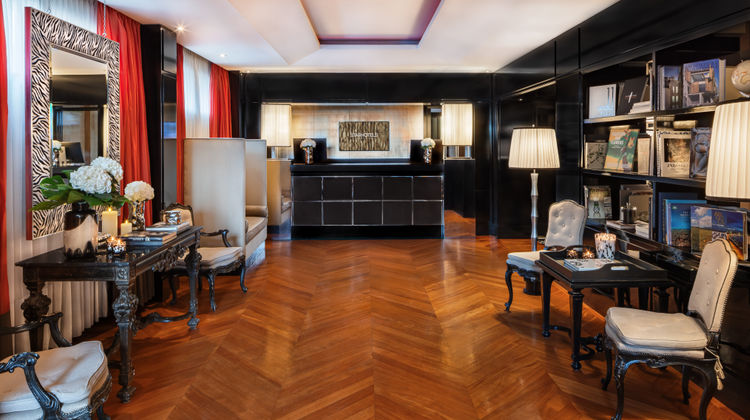 Starhotels Anderson Lobby