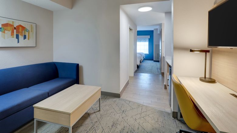 <b>Holiday Inn Express Hotel & Suites Suite</b>. Images powered by <a href="https://www.leonardoworldwide.com/" title="Leonardo Worldwide" target="_blank">Leonardo</a>.