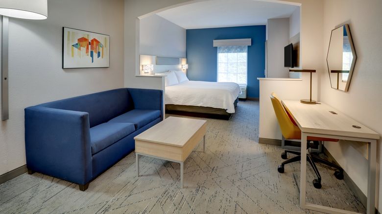<b>Holiday Inn Express Hotel & Suites Room</b>. Images powered by <a href="https://www.leonardoworldwide.com/" title="Leonardo Worldwide" target="_blank">Leonardo</a>.
