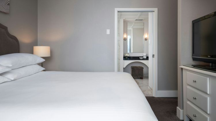 Sheraton Cavalier Saskatoon Hotel Suite
