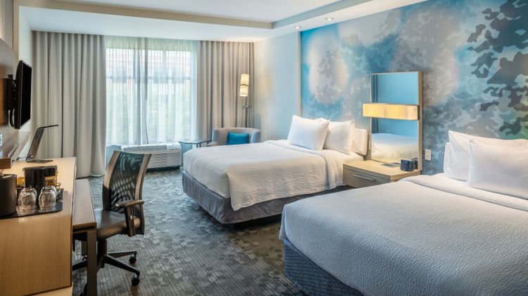 Courtyard By Marriott Columbus OSU Room