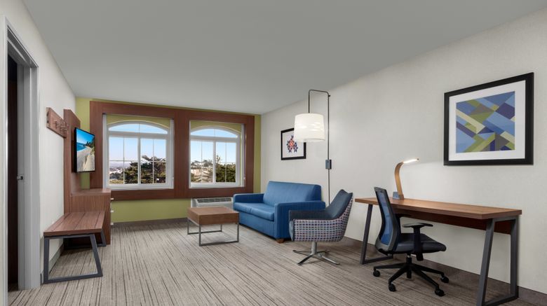 <b>Holiday Inn Express Hotel & Suites Suite</b>. Images powered by <a href="https://www.leonardoworldwide.com/" title="Leonardo Worldwide" target="_blank">Leonardo</a>.