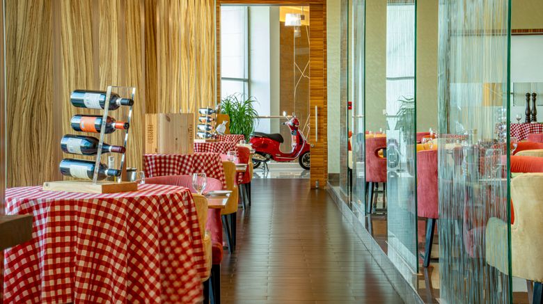 <b>Erbil Rotana Restaurant</b>. Images powered by <a href="https://www.leonardoworldwide.com/" title="Leonardo Worldwide" target="_blank">Leonardo</a>.