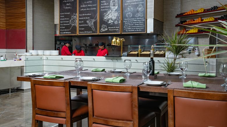 <b>Erbil Rotana Restaurant</b>. Images powered by <a href="https://www.leonardoworldwide.com/" title="Leonardo Worldwide" target="_blank">Leonardo</a>.