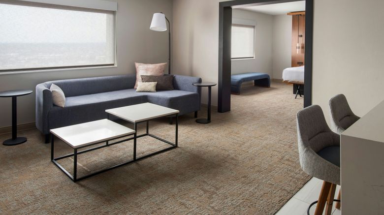 <b>Marriott Springfield Downtown Suite</b>. Images powered by <a href="https://www.leonardoworldwide.com/" title="Leonardo Worldwide" target="_blank">Leonardo</a>.