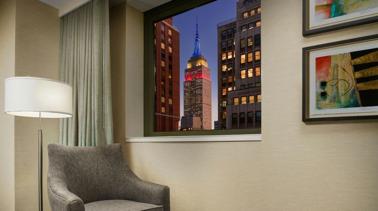 Courtyard New York/Times Square Suite
