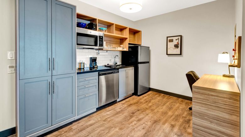 <b>Candlewood Suites Auburn Hills Room</b>. Images powered by <a href="https://www.leonardoworldwide.com/" title="Leonardo Worldwide" target="_blank">Leonardo</a>.
