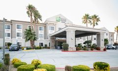 Holiday Inn Express Hotel & Suites