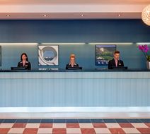 Leonardo Hotel Plymouth Lobby