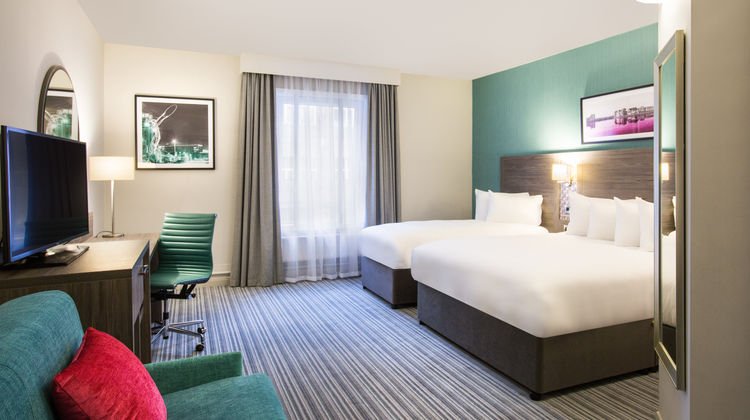 Leonardo Hotel Belfast Room