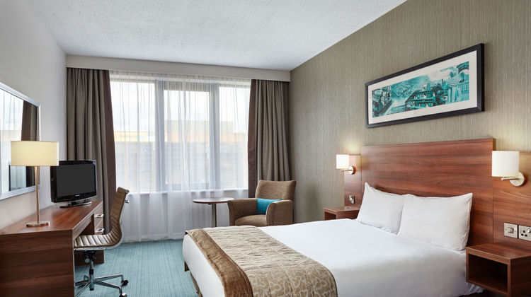 Leonardo Hotel Milton Keynes Room
