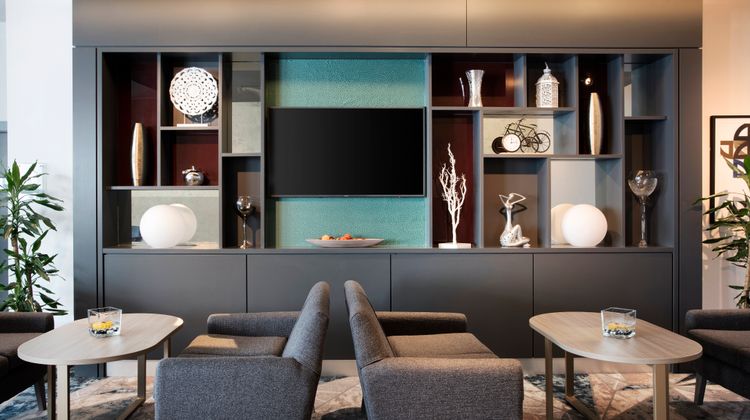 Leonardo Hotel London Watford Lobby