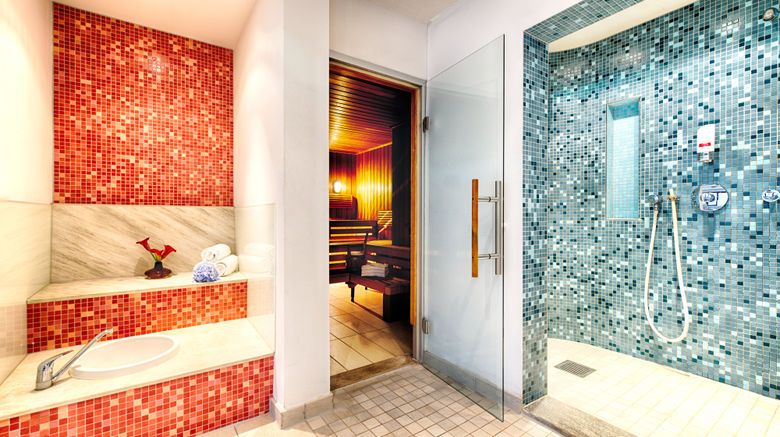 <b>Leonardo Hotel & Residence Munich Spa</b>. Images powered by <a href="https://www.leonardoworldwide.com/" title="Leonardo Worldwide" target="_blank">Leonardo</a>.