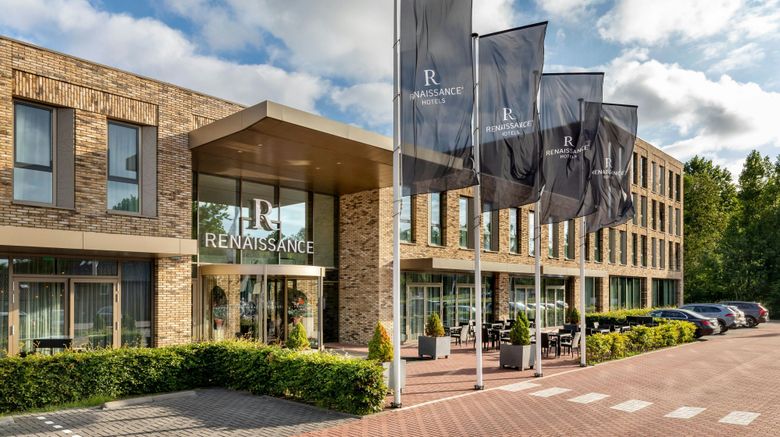 <b>Renaissance Amsterdam Schiphol Airport Exterior</b>. Images powered by <a href="https://www.leonardoworldwide.com/" title="Leonardo Worldwide" target="_blank">Leonardo</a>.
