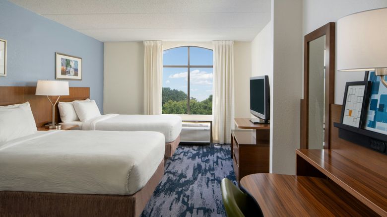 <b>Fairfield Inn & Suites Atlanta Airport Room</b>. Images powered by <a href="https://www.leonardoworldwide.com/" title="Leonardo Worldwide" target="_blank">Leonardo</a>.